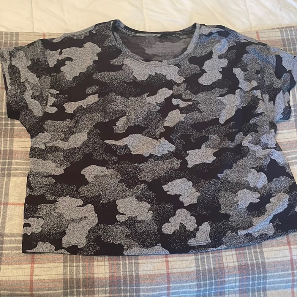 Cropped workout top